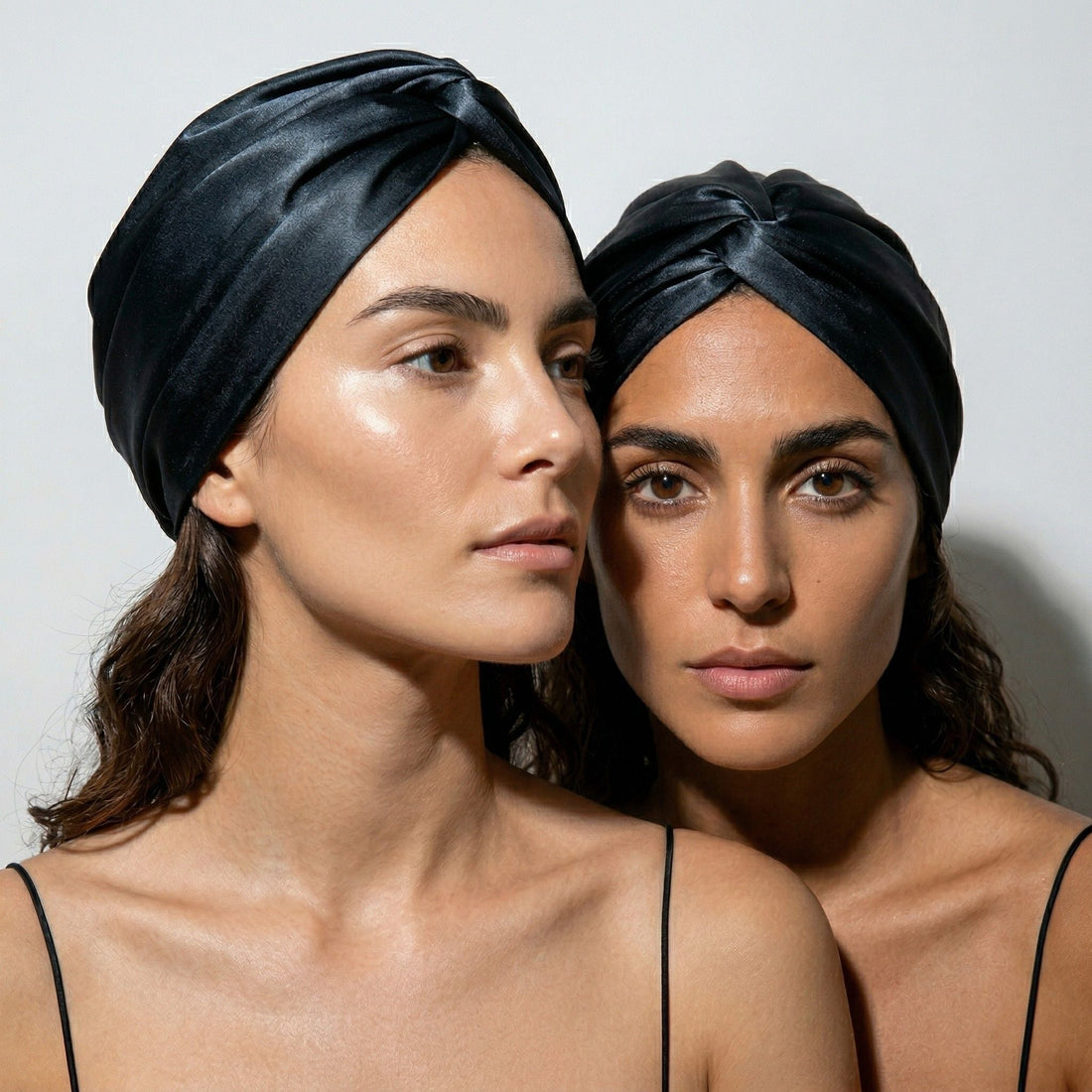 Gorro de seda para dormir y pelo rizado: guía completa (España 2026)