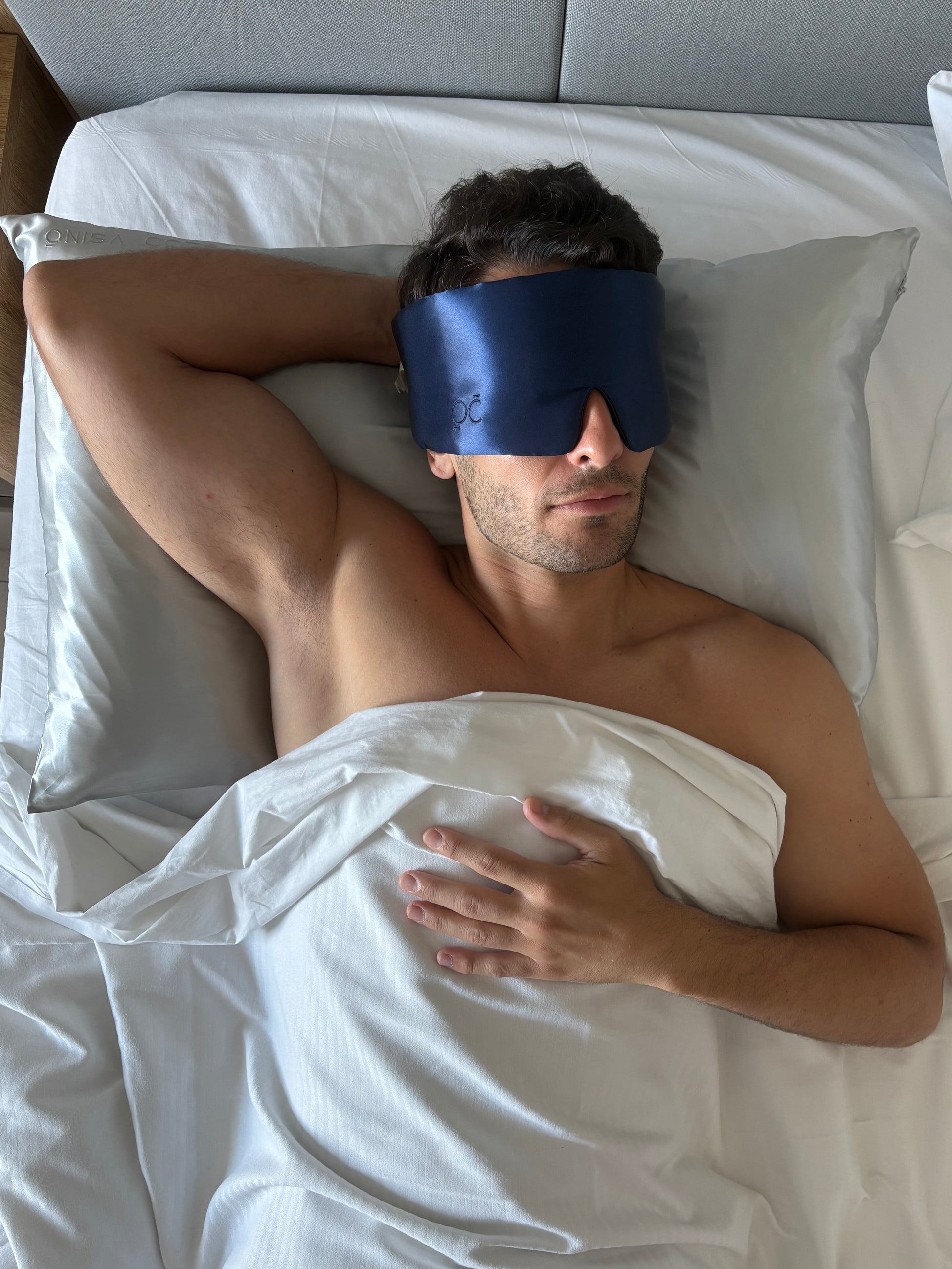 Antifaz de Seda Azul Onisa Coté