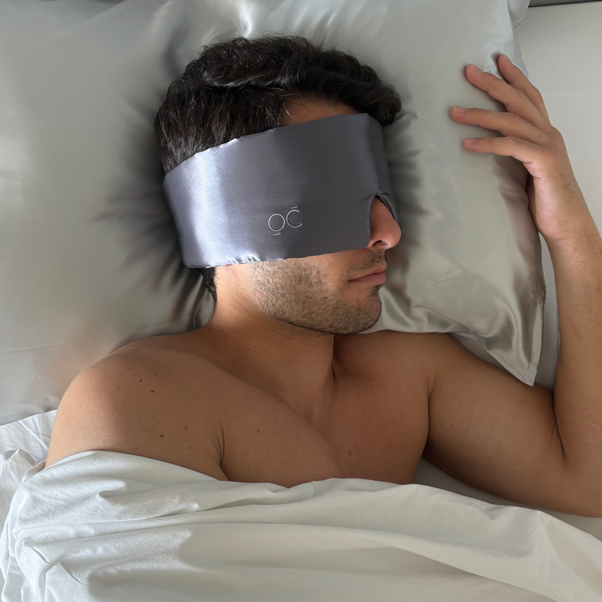 Antifaz de Seda Gris Oscuro Onisa Coté