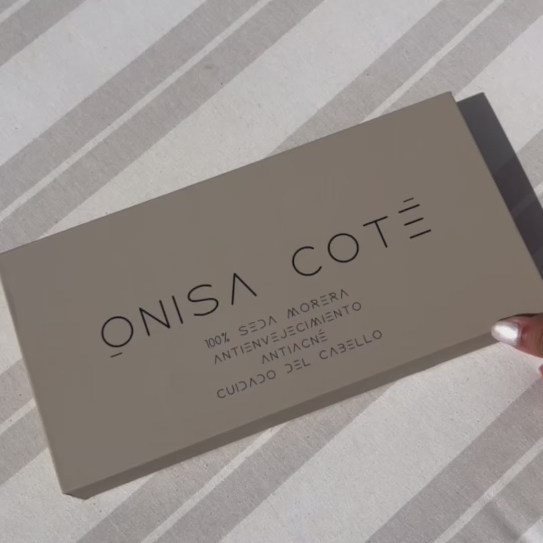 Fundas de Almohada de Seda Gris Oscuro Onisa Coté